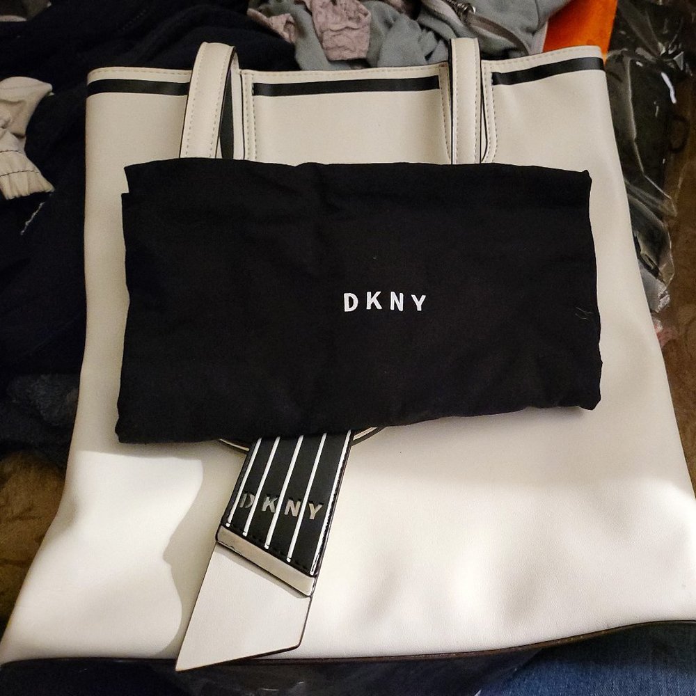 Dkny tote